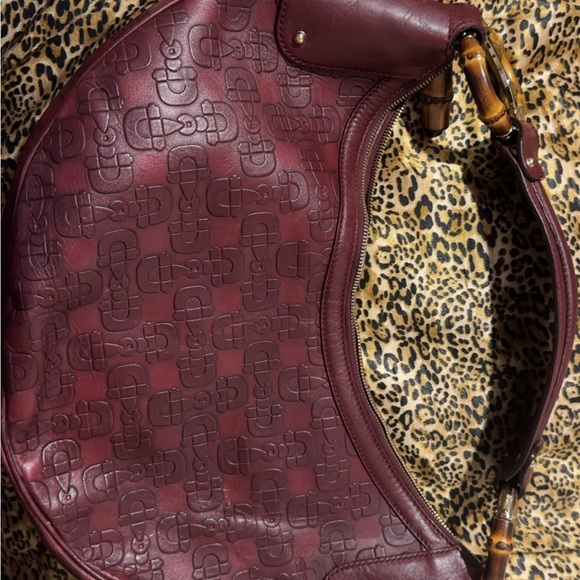 Gucci Bamboo Ring Half-Moon Bag with Embossed Leather and Gold Accents - Picture 1 of 6